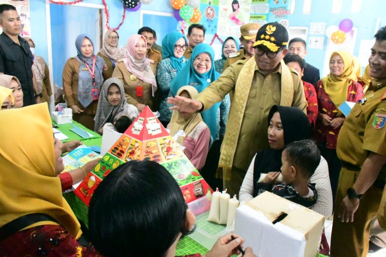 Sambutan hangat di Posyandu, Kunjungan Kerja Pj. Gubernur Lampung di Lampung Utara